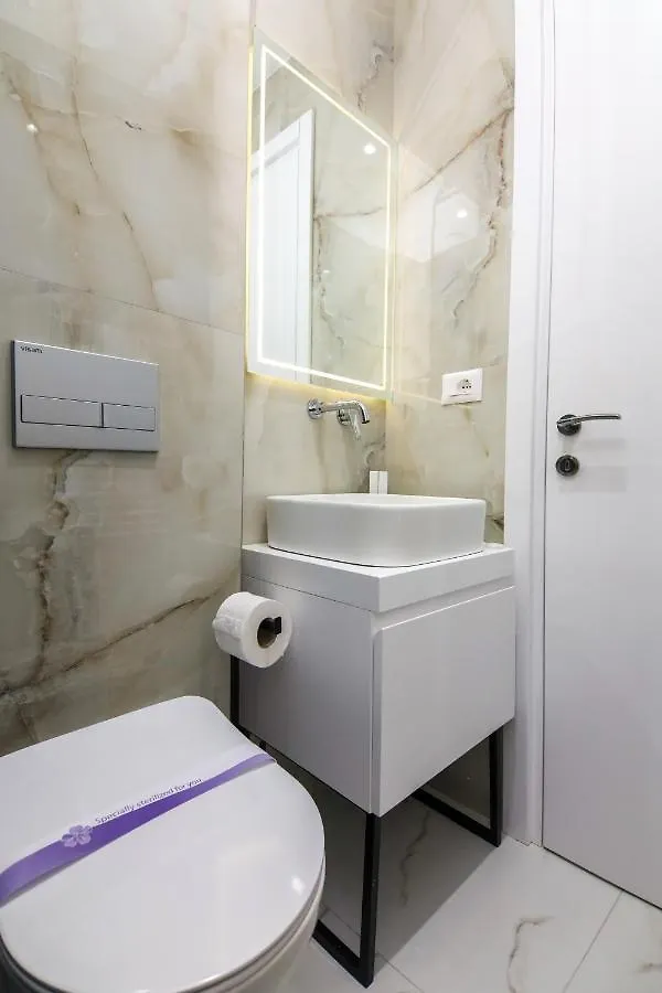 N Hotel City Center By Noshi Tirana