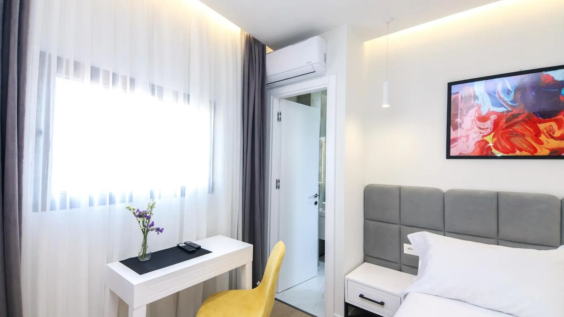 N Hotel City Center By Noshi Tirana Albania