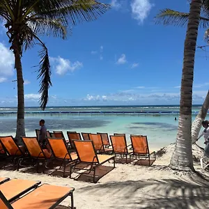 https://oneiro-suites-with-sea-view.quintano-roohotels.com